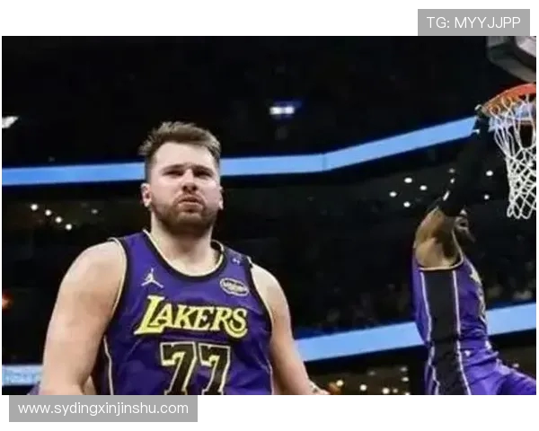 原创湖人三核出弊端!东契奇痴迷单打,里弗斯难打强队,詹姆斯真老了